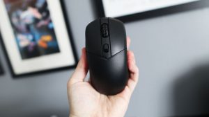 MSI Versa 300 Wireless 8K 리뷰: 고요함 속에서 솟아오르는 정밀함의 정점